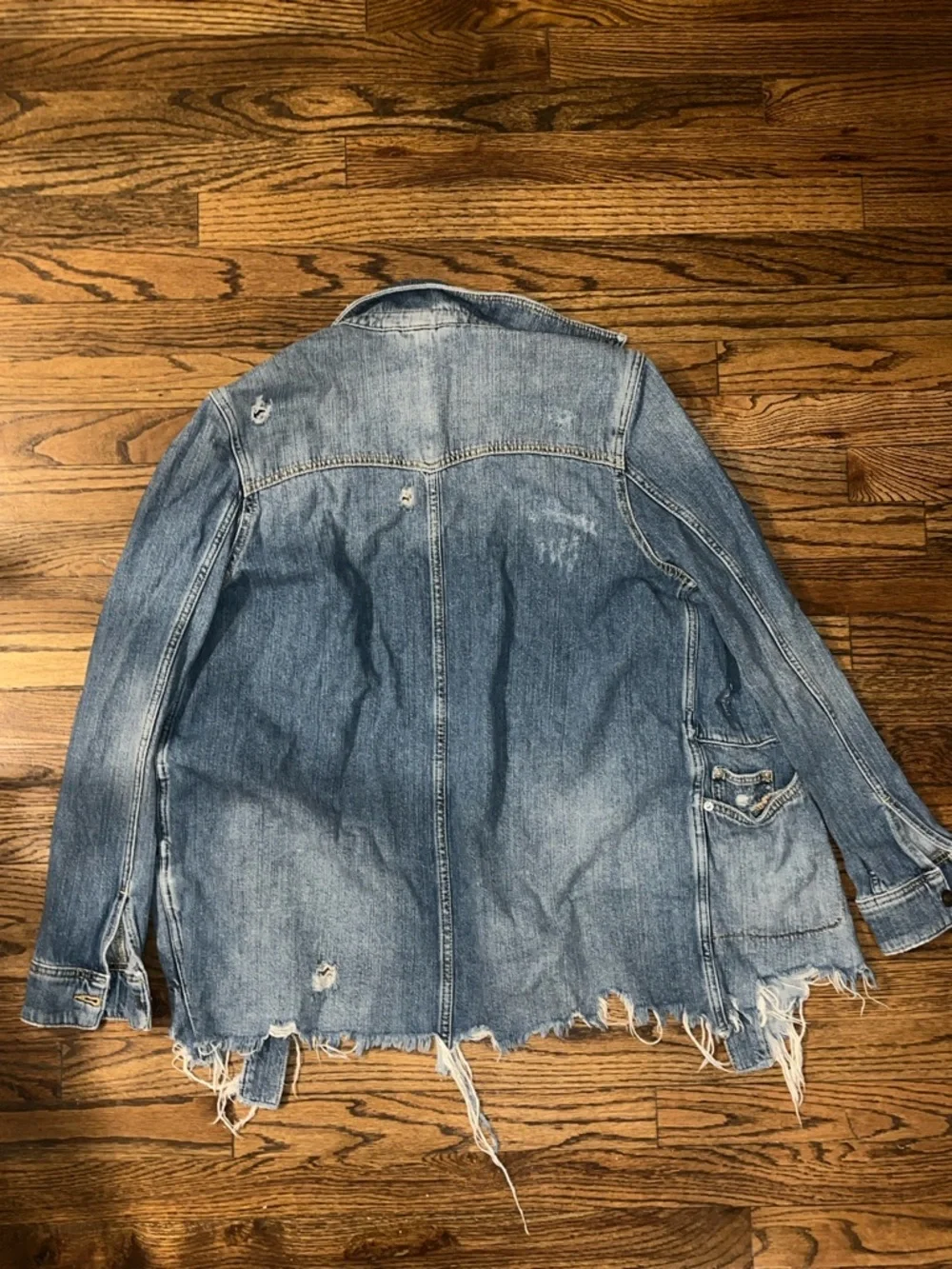 Free People Oversized Distressed Denim Jacket - Light Blue Size S - Picture 4 of 4